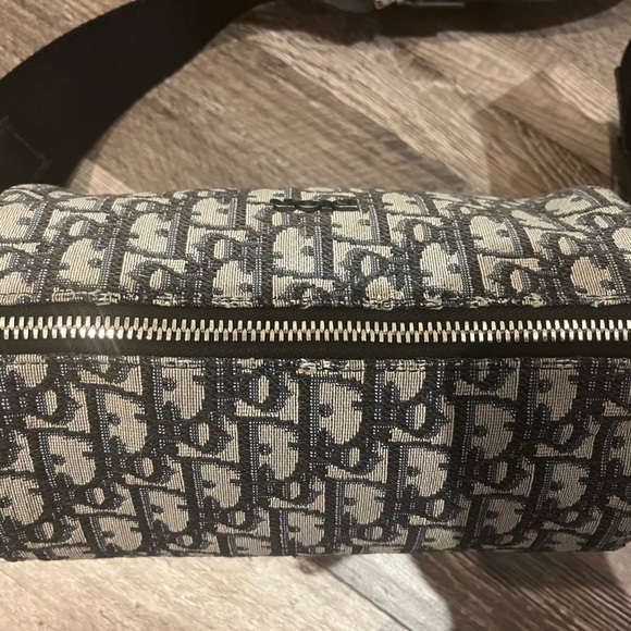 Christian Dior Roller Messenger Bag Authentic - Picture 7 of 9
